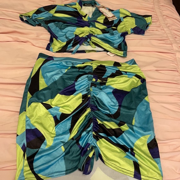 Turquoise Silky skirt Set! - Picture 5 of 8